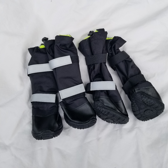 Dog Shoes Water Resistant with reflective velcro - Picture 2 of 2